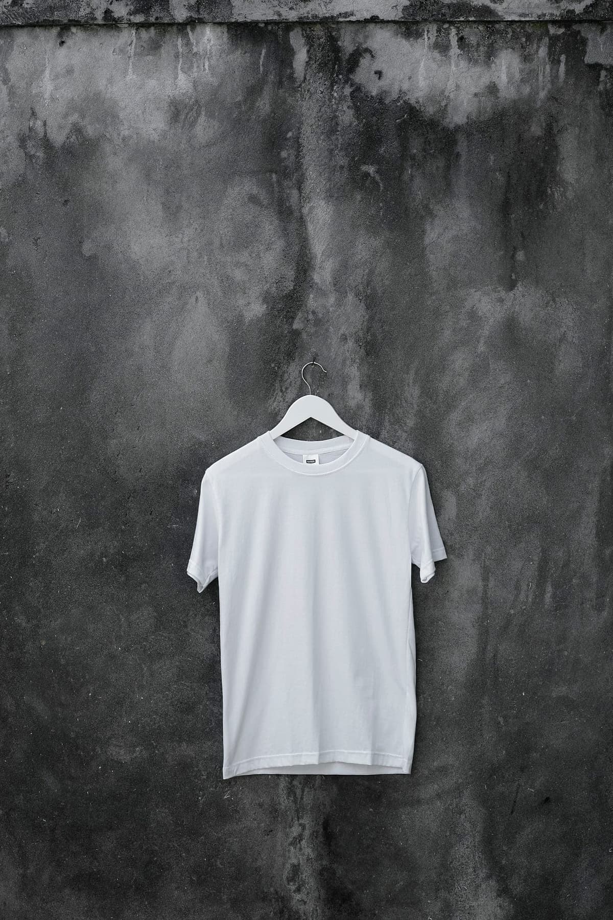 Premium blank heavyweight t-shirt illustrating fabric quality for private-label clothing manufacturing